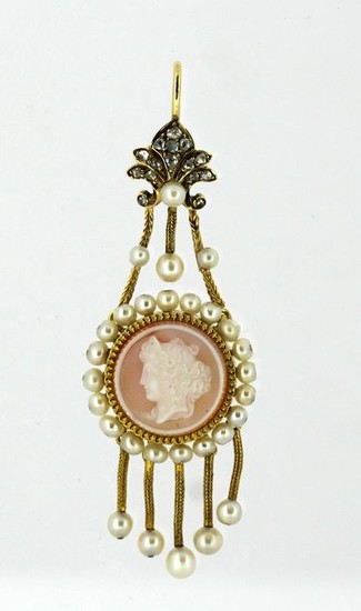 Victorian - 15 kt. Freshwater pearls, Yellow gold - Pendant - Diamonds