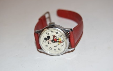 Vintage Disney Mickey Mouse Bradley Wrist Watch 1970s works great mechanical