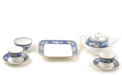 Wedgwood bone china teaset, blue Siam; and other ceramics.