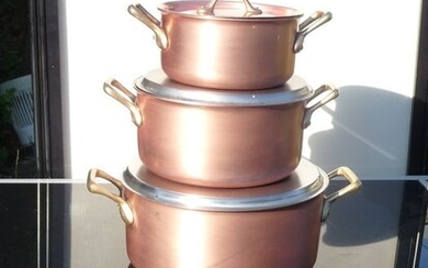 Wegro - Set of three Heavy professional restaurant pans with lids 6450 g diagonal 25-21-17 cm - Copper (1) - Copper, Stainless steel inside