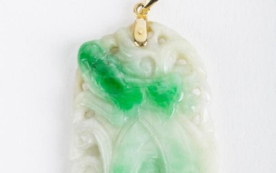 14K Gold Jade Vintage Pendant
