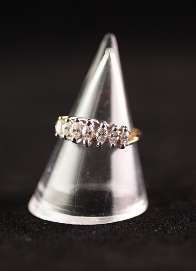 14k YELLOW AND WHITE GOLD DIAMOND SET RING, claw set with s...