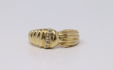 18Kt Yellow Gold Vintage Diamond Ring.