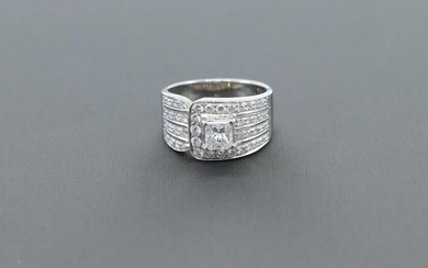 18k Princess Cut Diamond ring