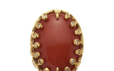 18kt yellow gold, coral and diamond ring