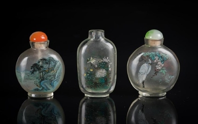 Arte Cinese Three glass snuff bottles painted