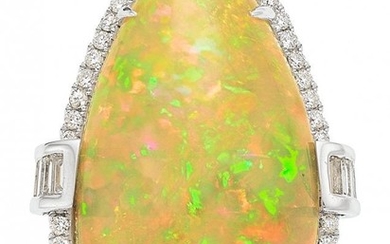 55034: Opal, Diamond, White Gold Ring, M. Oliva The ri