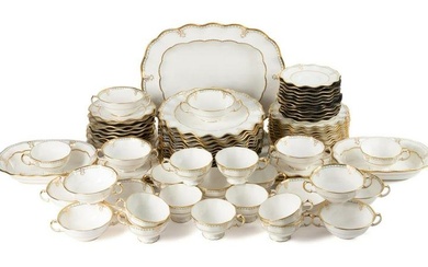 90PC ROYAL CROWN DERBY LOMBARDY SERVICE FOR 12