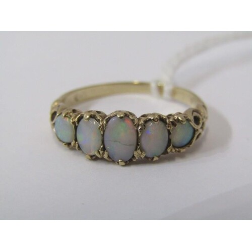 9ct YELLOW GOLD 5 STONE OPAL RING, size Q