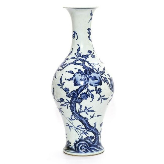 A Blue and White Peaches Olive-shaped Vase