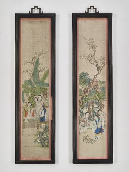 A FINE PAIR OF SILK PAINTINGS, QING