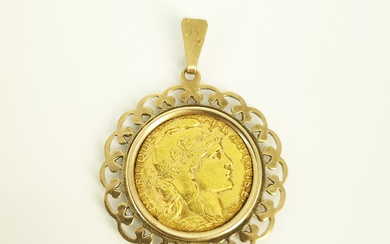 A FRENCH 20 FRANC GOLD COIN PENDANT