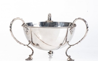 A GEORGE V SILVER FRUIT BOWL, ADIE BROTHERS LIMITED