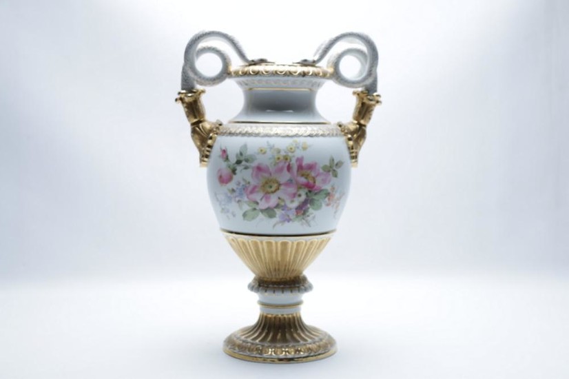 A Late C19th Meissen Snake Handle Vase with High Gloss Gilding and Floral Motif (H 38cm)