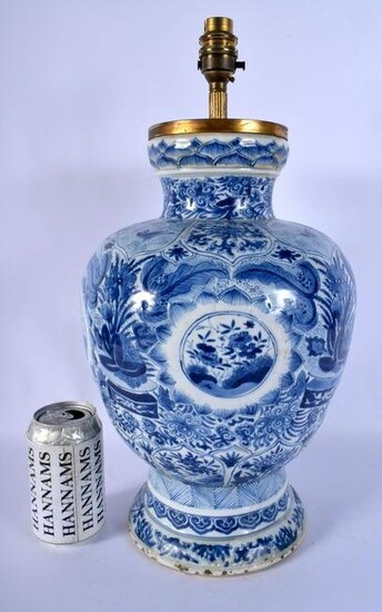 A RARE LARGE 17TH/18TH CENTURY CHINESE BLUE AND WHITE