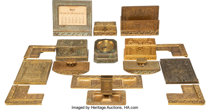 A Thirteen-Piece Tiffany Studios Venetian Pattern Desk Set (early 20th centu)