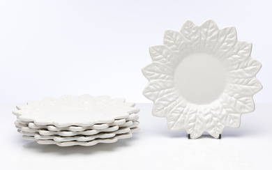A good set of 6 vintage white majolica leaf plates,...
