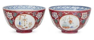 A pair of Chinese porcelain bowls, Guangxu...