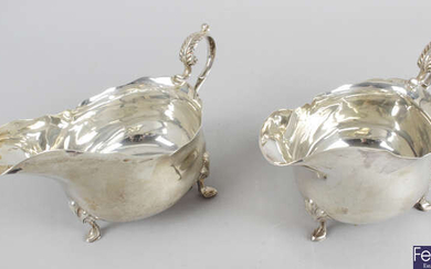 A pair of Edwardian silver sauce boats.