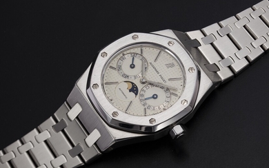 AUDEMARS PIGUET, A STAINLESS STEEL ROYAL OAK DAY-DATE WITH MOON-PHASE, REF. 25594ST