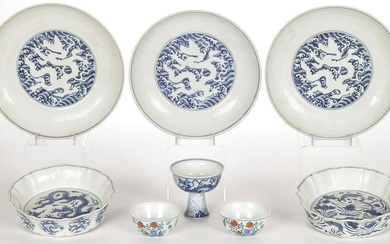 CHINESE BLUE & WHITE PORCELAIN GROUP