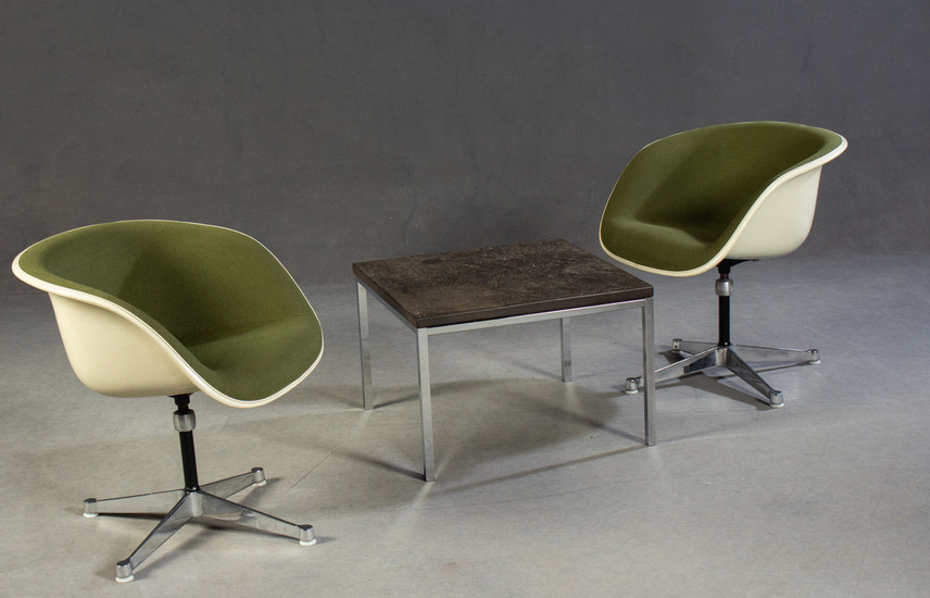 Charles & Ray Eames, paar Armlehnstühle PAC für Herman Miller / Vitra und ein Beistelltisch (3)