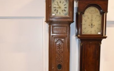 Clock in carved oak 18th century, movement added...