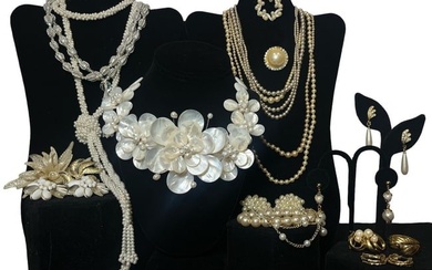 Collection Vintage Cultured, Faux Pearl Jewelry