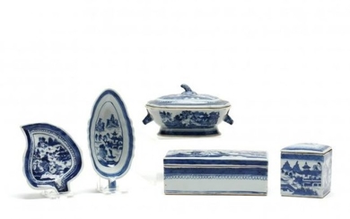 Five Canton Export Porcelain Accessory Pieces