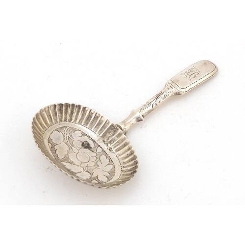 George III silver caddy spoon by John Thropp, Birmingham 181...