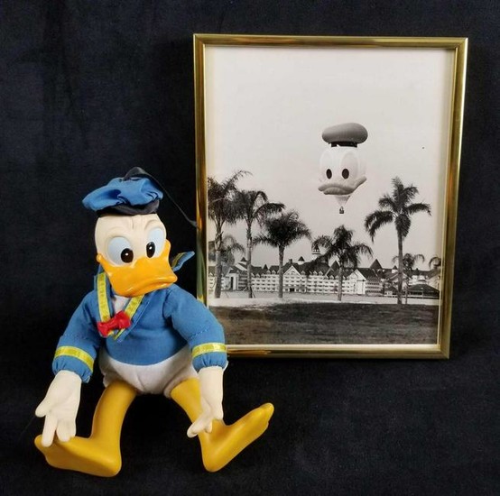 Hasbro Sitting Donald Duck Disney Playmates toy and