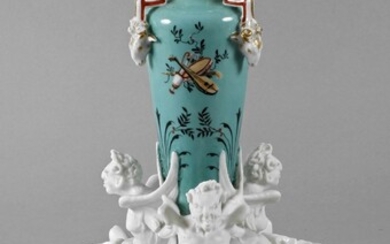Italien figürliche Vase HistorismusGinori Doccia, Schriftzugmarke 2. Hälfte 19. Jh., Weißporzellan, teils unglasiert bzw. farblos...
