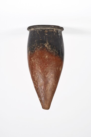JARRE " BLACK TOP " Egypte, période Prédynastique, Naqada II, 3500 - 3200 av. J.-C...