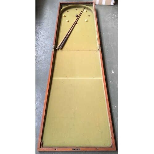 Late 19th/early 20th century table billiards game, with two ...