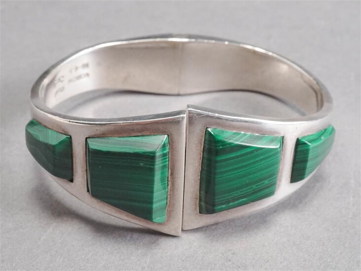 Mexican Sterling Silver and Malachite Bangle Bracelet, 2.1 gross oz, L: 7 in