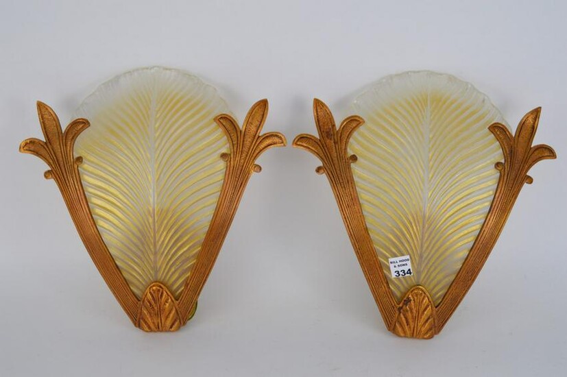 PAIR OF GOLD METAL SCONCES WITH LIGHT AND GLASS LEAF
