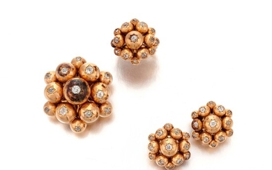 Pair of earrings, ring and brooch (Paio di orecchini, anello e spilla)