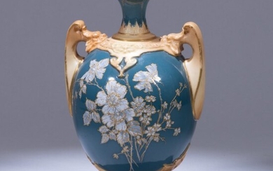 Royal Worcester Porcelain Art Nouveau Vase ca. 1902