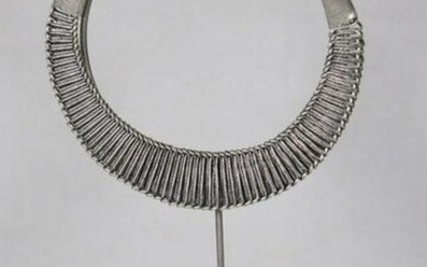 SILVER COLLAR NECKLACE ON STAND