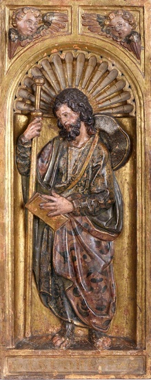 Saint James in a niche with a shell topped by two cherubs