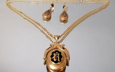 Set consisting of an enamelled chain and medallion...