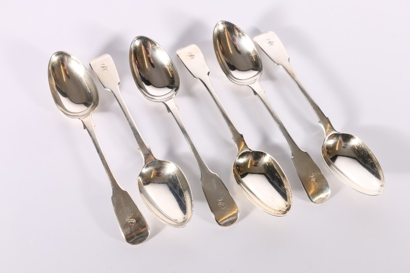 Set of six Victorian silver table spoons of fiddle pattern b...