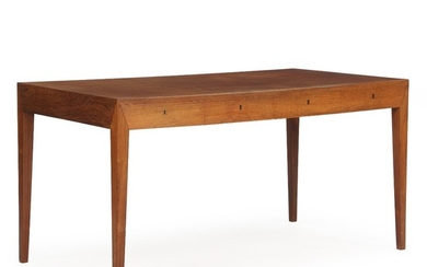 Severin Hansen Jr.: Desk of Brazilian rosewood. Rail with four drawers. Manufactured by Haslev Møbler. H. 73 cm. L. 143 cm. D. 75 cm.