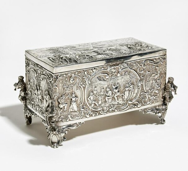 Splendid, partially gilt silver historism casket