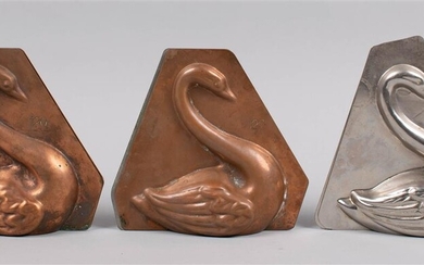 THREE COPPER AND TIN SWAN MOLDS, LATE 19TH/EARLY 20TH CENTURY, FOR ROSALYNN CARTER AT ANDREWS AIR FORCE BASE