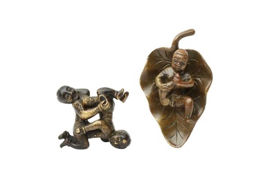 TWO CHINESE BRONZE SCROLL WEIGHTS 清十九世紀 銅鎮紙兩件