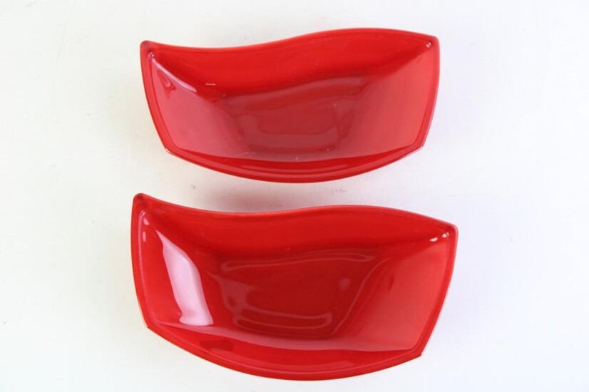 Unusual Pair of MCM Curved Figural Red Glass Serving Trays (L23cm)