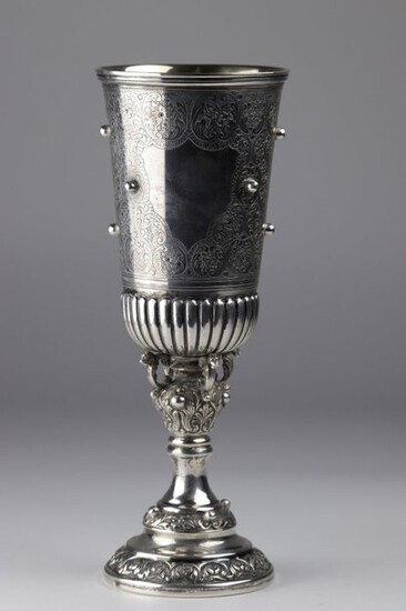 Very fine solid silver cup, carvings, hallmarked with a 19th...