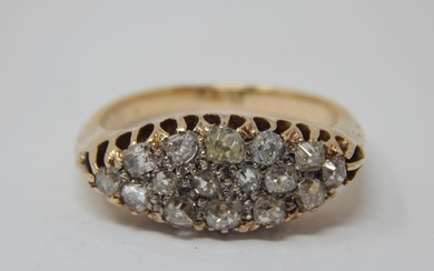 Victorian 18ct Gold Diamond Cluster Ring Set with 16 Diamond...