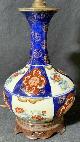 Vintage Asian Hand Painted Ceramic Lamp